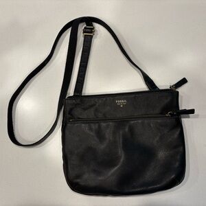 Euc Fossil Black Crossbody Bag
